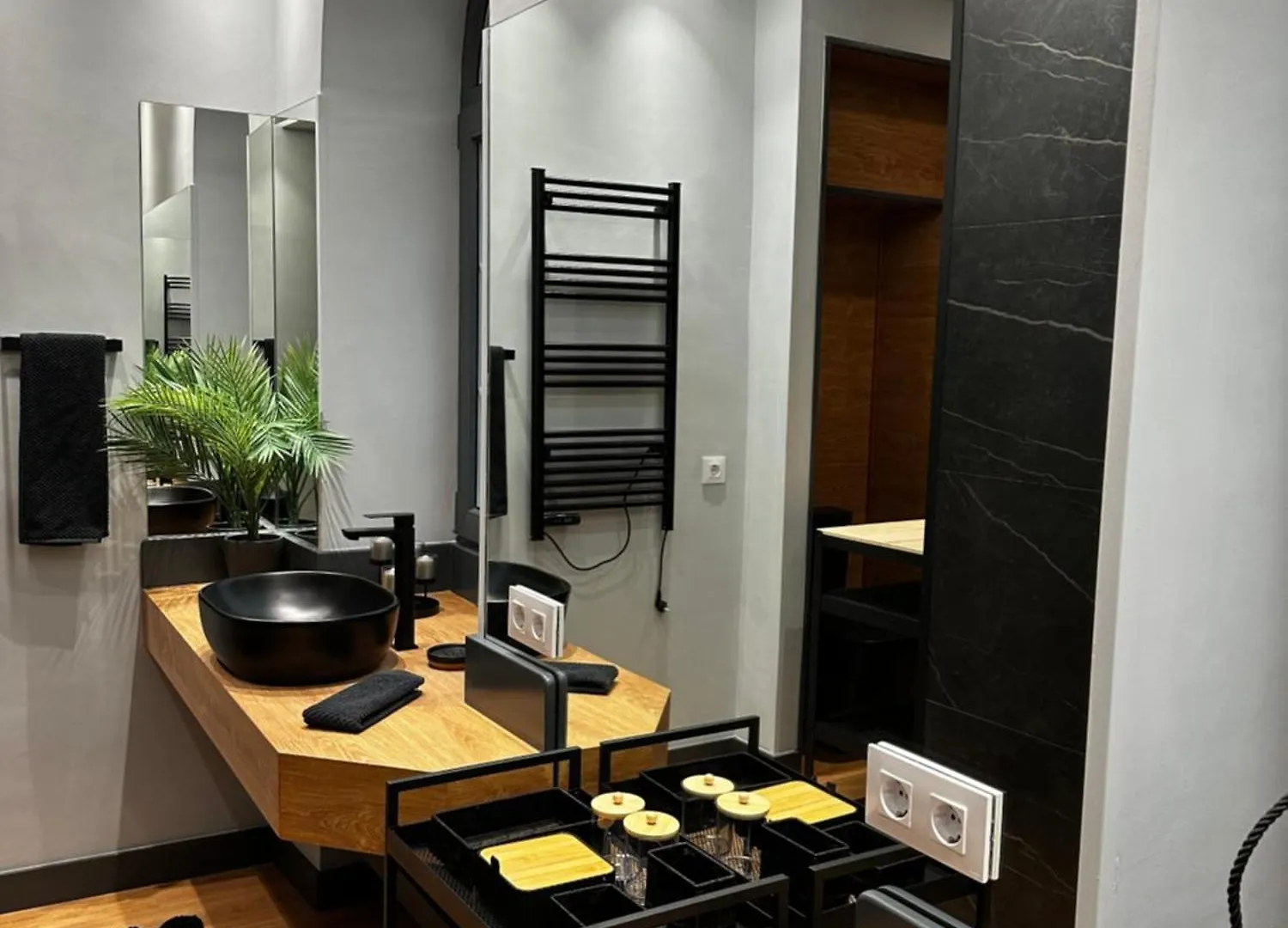 Bastinazo Alohadream - Exclusivo - Design Suite Luxury Love And Spa - Jacuzzi Y Sauna Privados El Puerto de Santa Maria Apartment